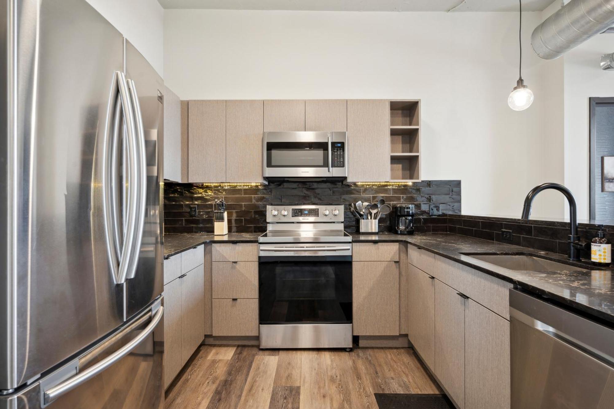 Large 3Br Apts & Studios, Free Parking, Gym, Game Room Filadelfia Exterior foto